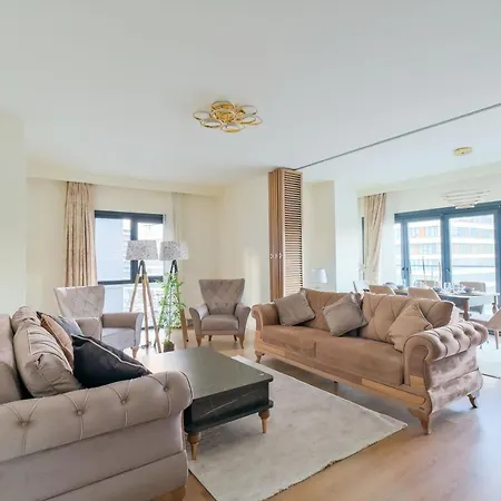 Avangart By Newinn Apartment *